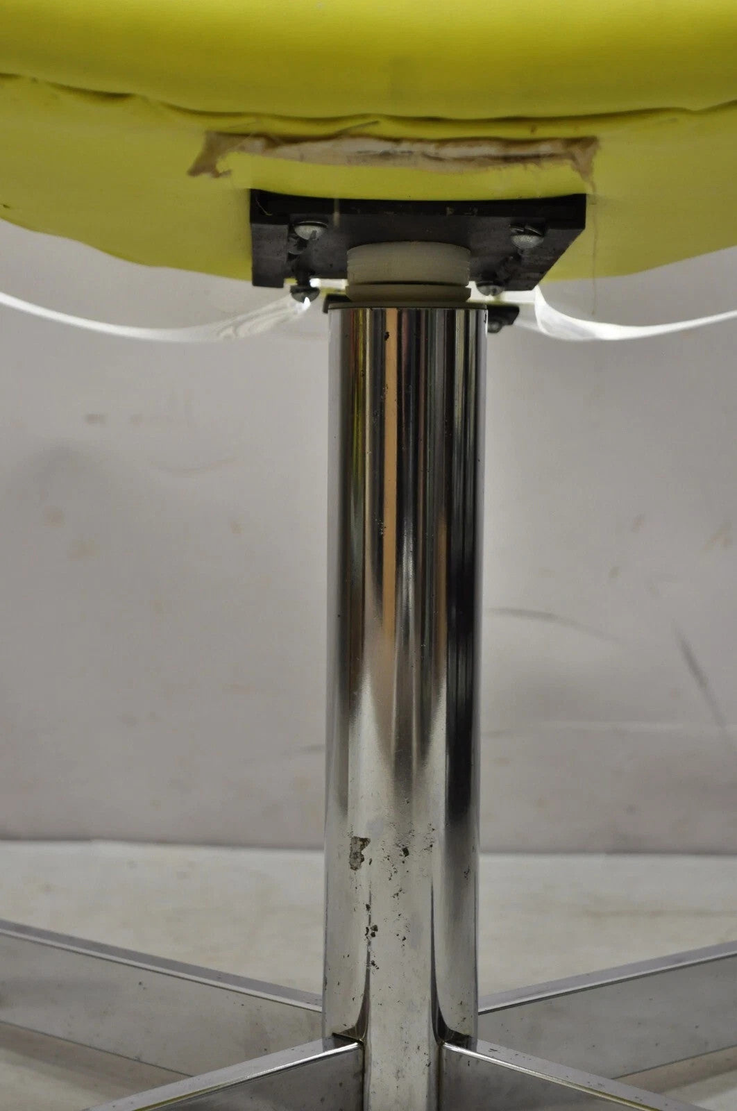 Vintage Jansko Mid Century Modern Sculpted Lucite Yellow Vinyl Swivel Chair