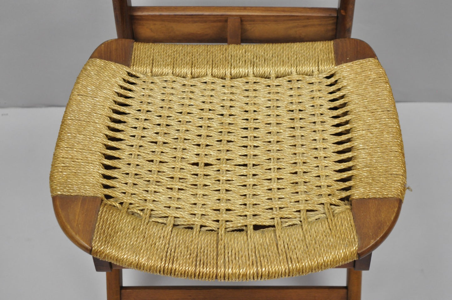 Vintage Mid Century Italian Modern Beech Wood Clothing Valet Chair Seat (A)