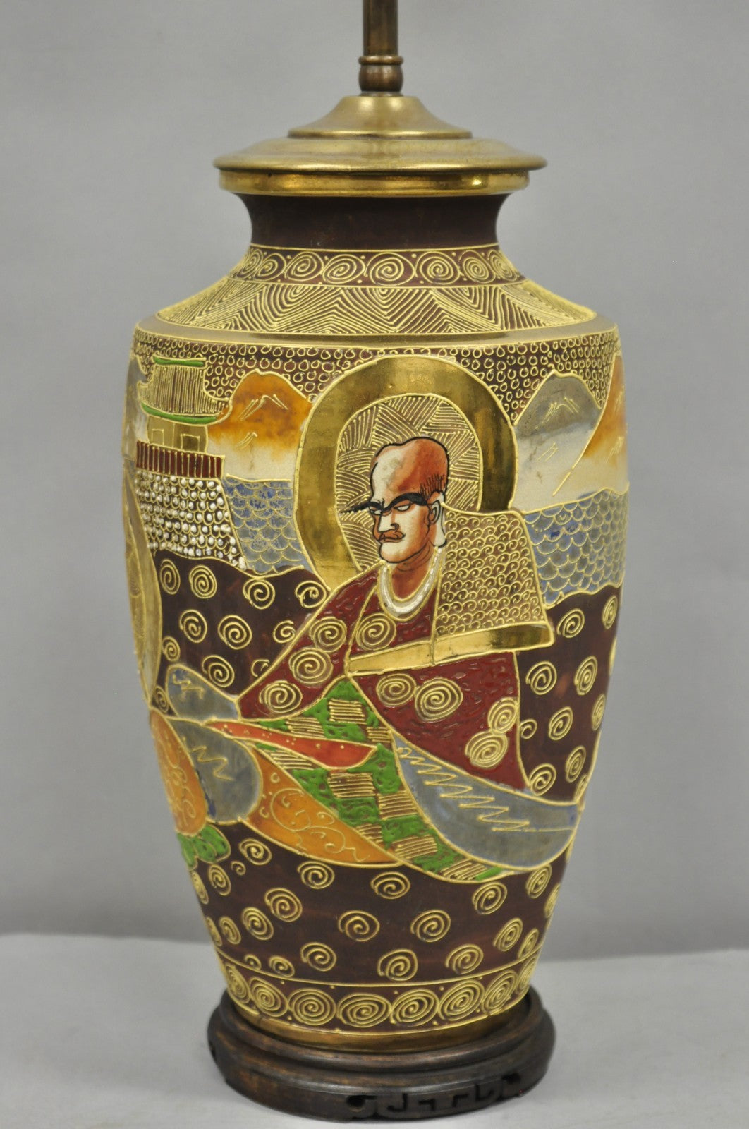Vintage Japanese Oriental Porcelain Satsuma Vase Gold Gilt Figural Table Lamp