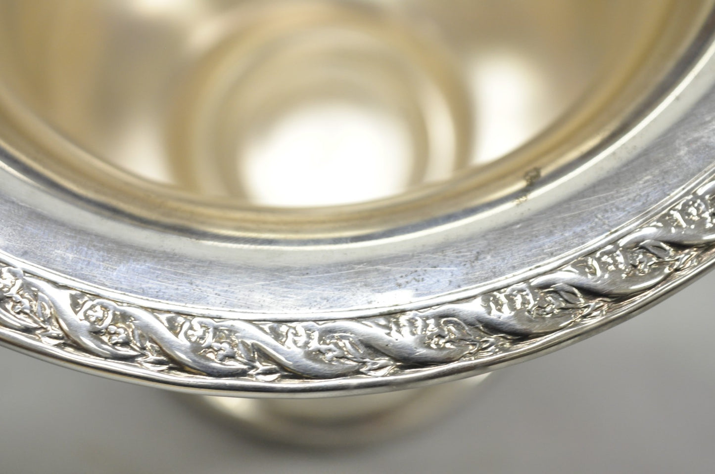 Vintage WM Rogers "Spring Flower" Silver Plated Champagne Chiller Bar Ice Bucket