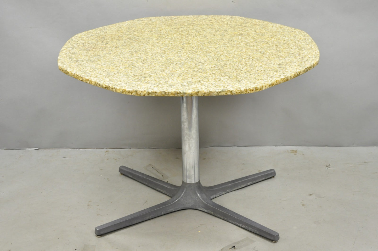 Mid Century Modern Seashell Resin Top Aluminum Propeller Base Dining Table