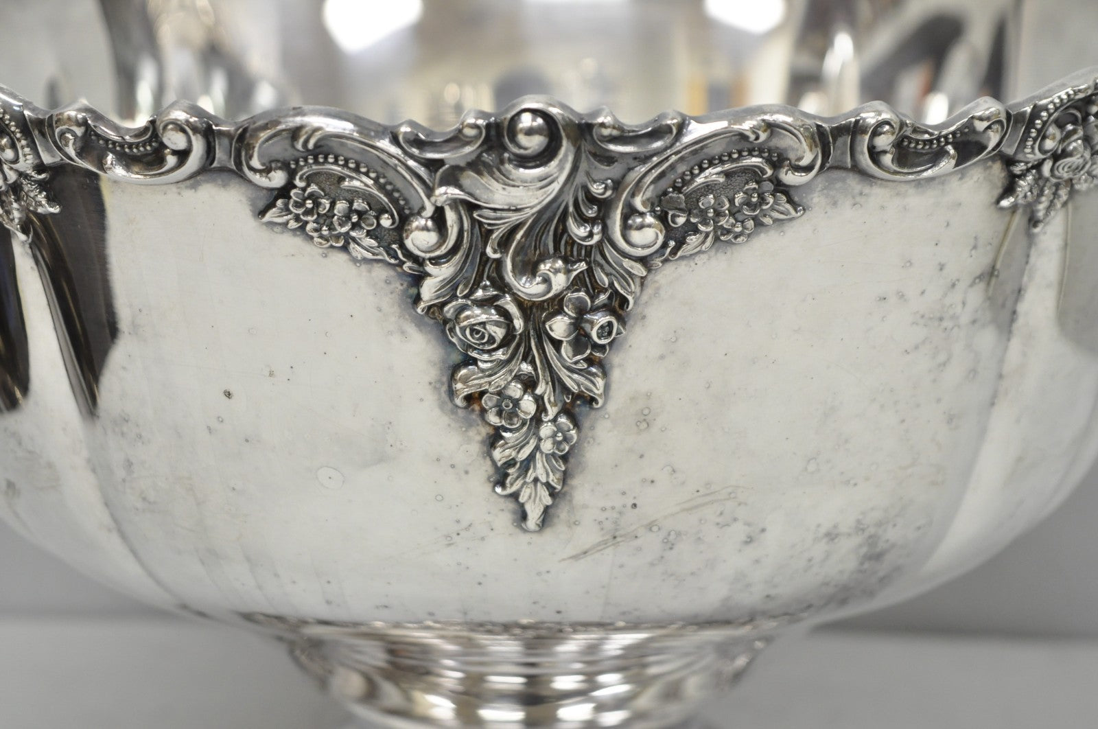 Vintage Baroque by Wallace 252 & 253 Silver Plated Punch Bowl Set w/ 10 Cups