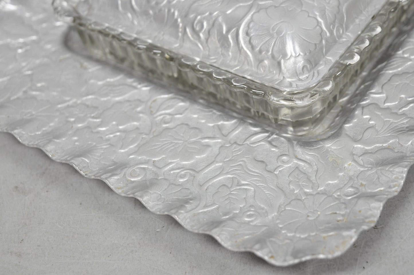 Vintage Art Deco Nouveau Hammered Aluminum Vegetable Relish Serving Platter Tray