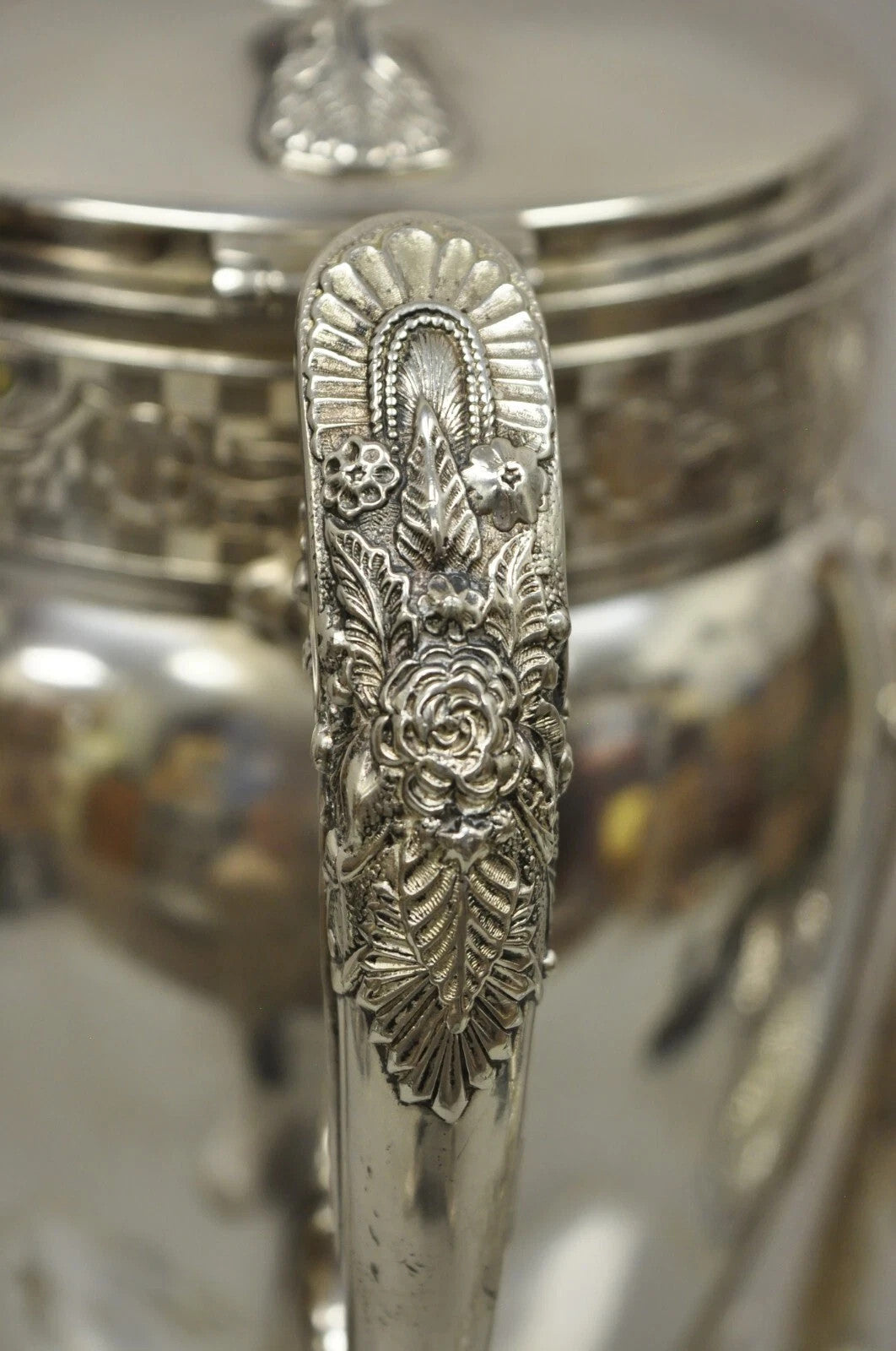 Antique Wilcox Silver Plated Victorian Ornate Tilt Stand Water Lemonade Pitcher