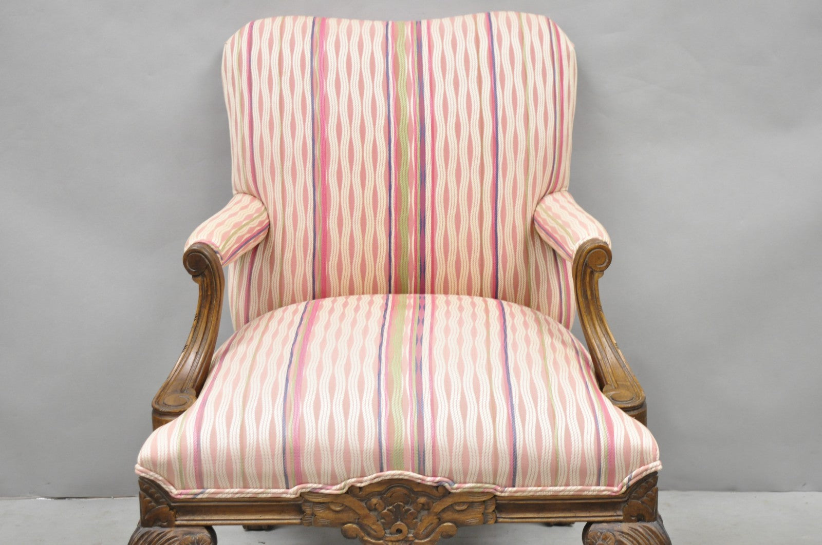 Vintage Georgian Style Carved Walnut Paw Foot Pink Upholstered Club Lounge Chair