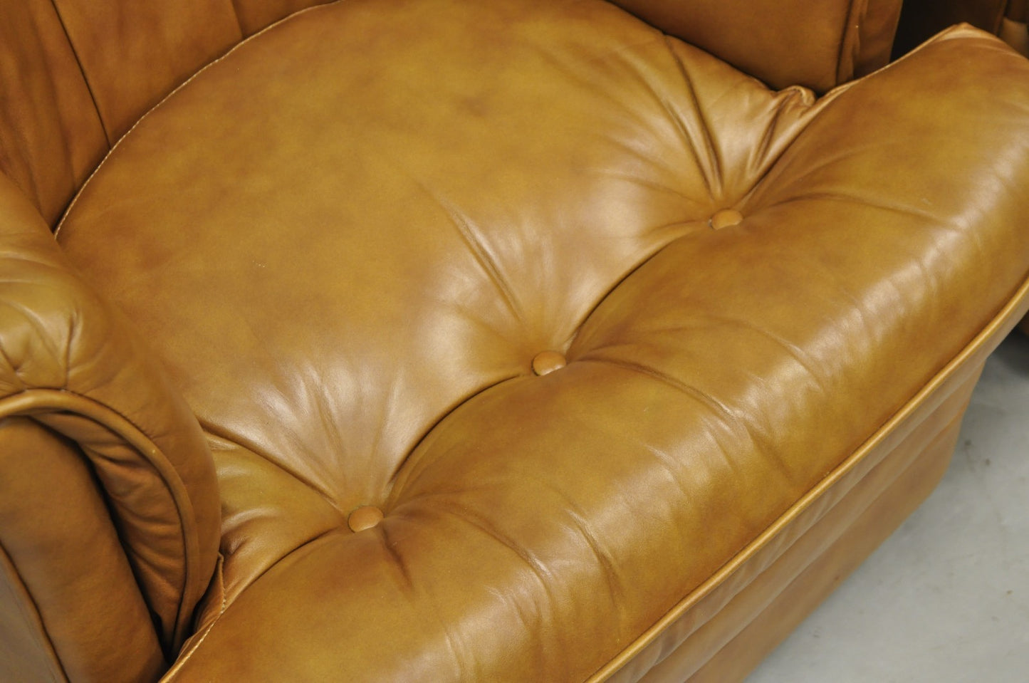 Vintage Classic Leather Chesterfield Brown Tufted Leather Barrel Club Chair Pair