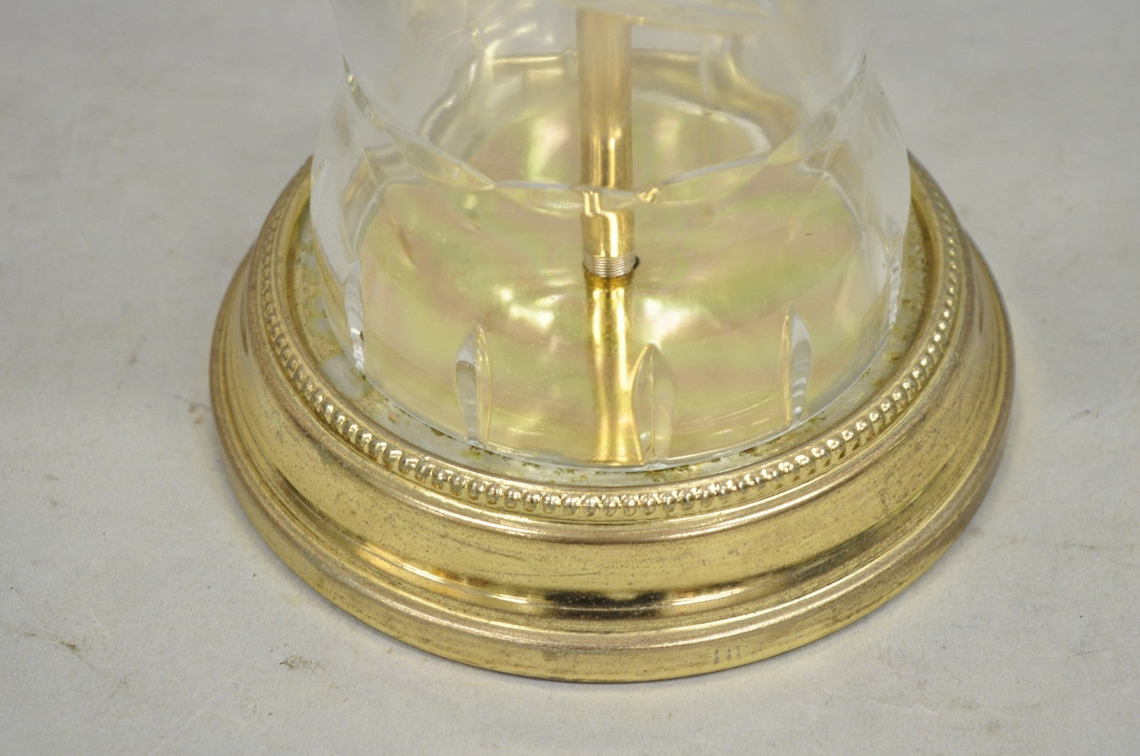 Vintage Chinoiserie Cut Crystal Glass Ginger Jar Brass Oriental Table Lamp