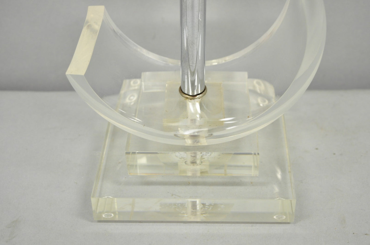 Vintage Mid Century Modern Clear Lucite "S" or "$" Sculptural Table Lamp