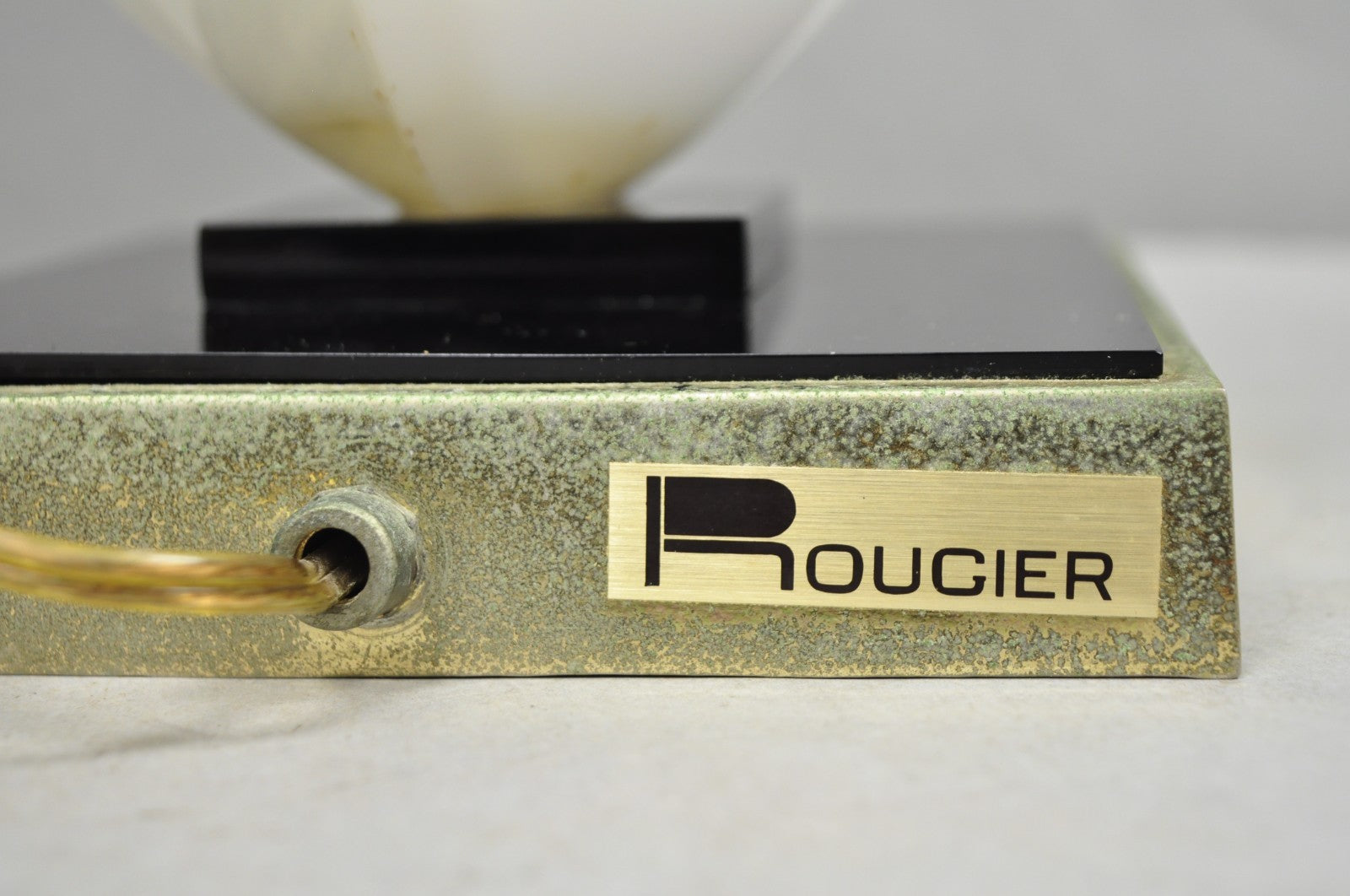 Vintage Roger Rougier White Acrylic Clam Shell Mid Century Modern Table Lamp