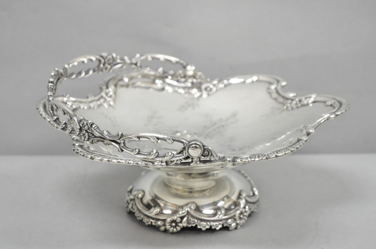 Antique Meriden Silver Plated Floral Repousse Pedestal Brides Wedding Basket