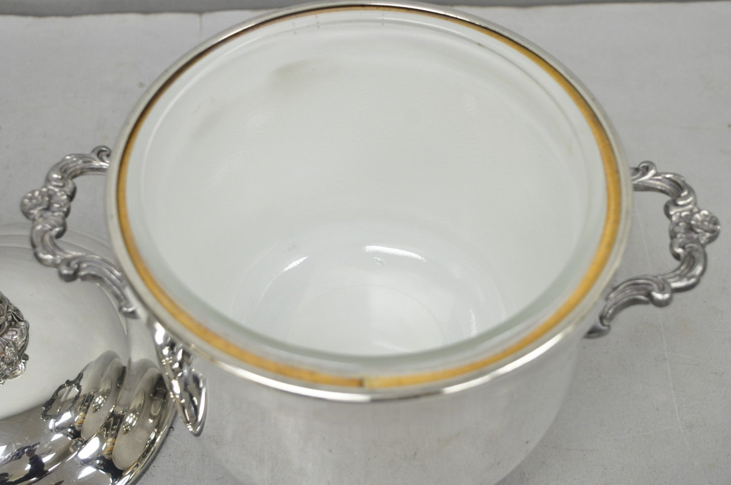 Vintage Victorian Silver Plated Footed and Covered Lidded Bar Ice Bucket