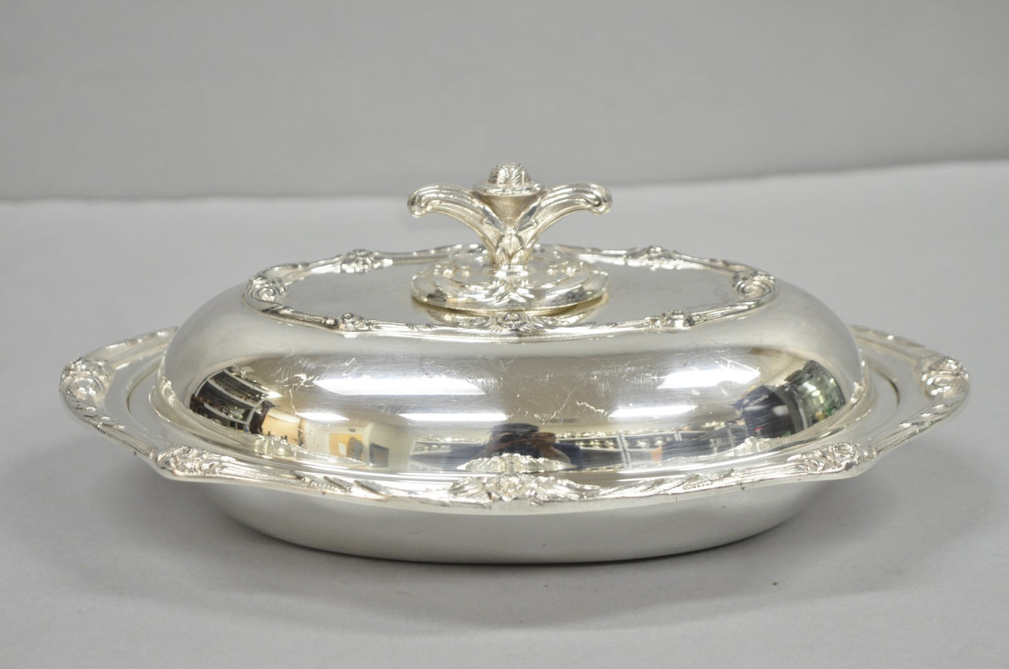 Vintage Rogers 1881 Glenrose Silver Plated Covered Vegetable Serving Dish