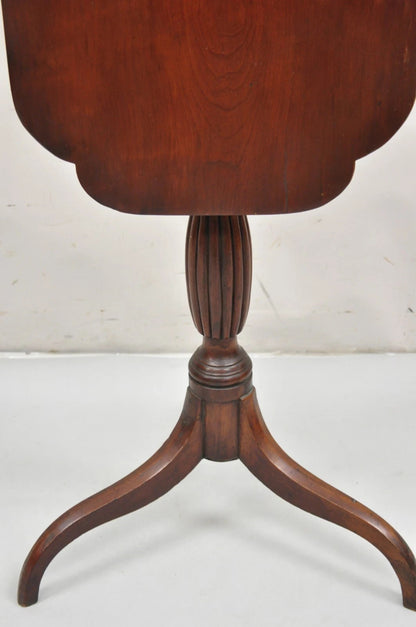 Antique American Sheraton Mahogany Tilt Top Side Tea Table Candle Stand