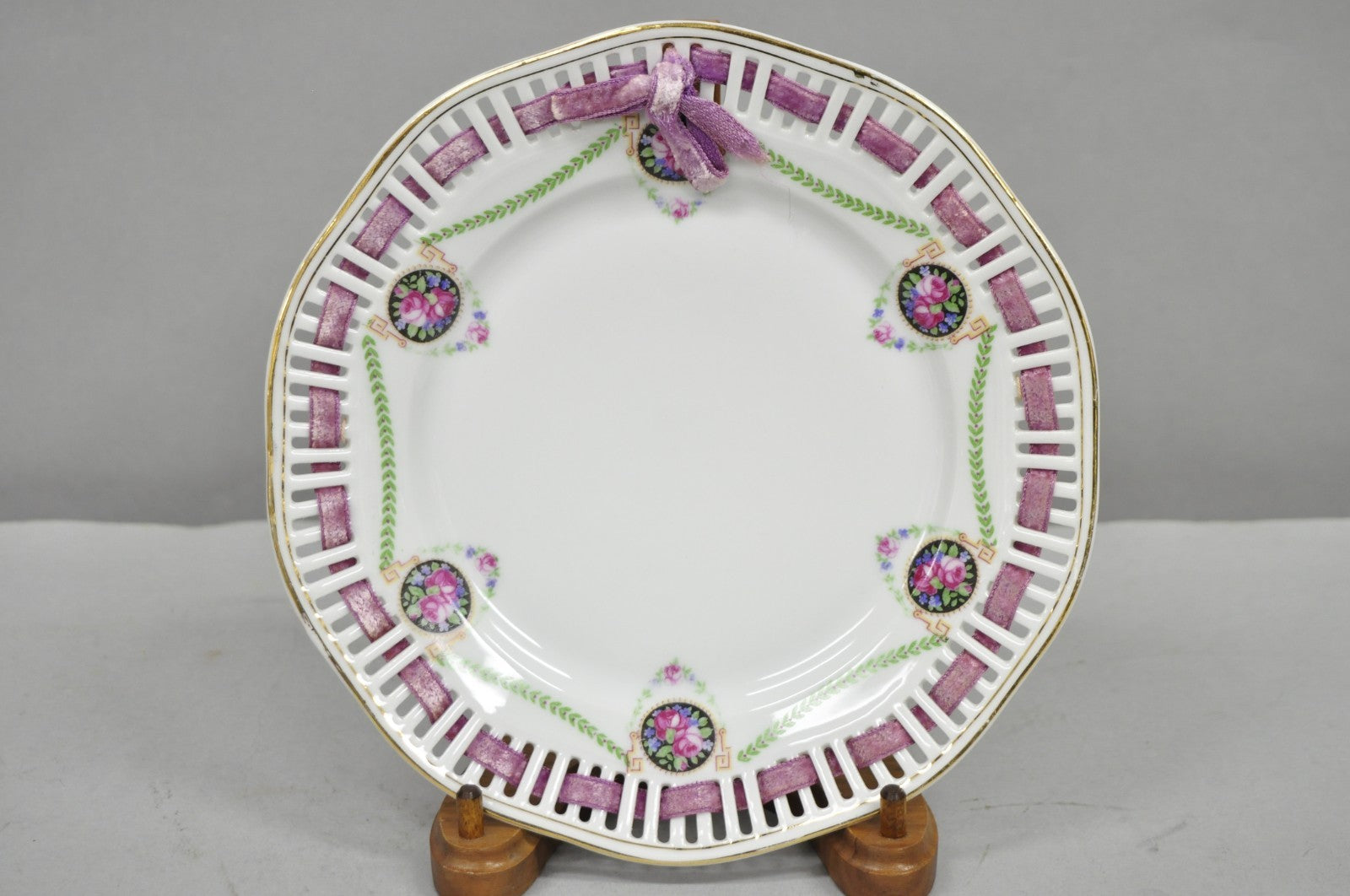Schumann Bavaria Germany Victorian Reticulated Floral Roses 8.5" Plates  - 6 Pcs