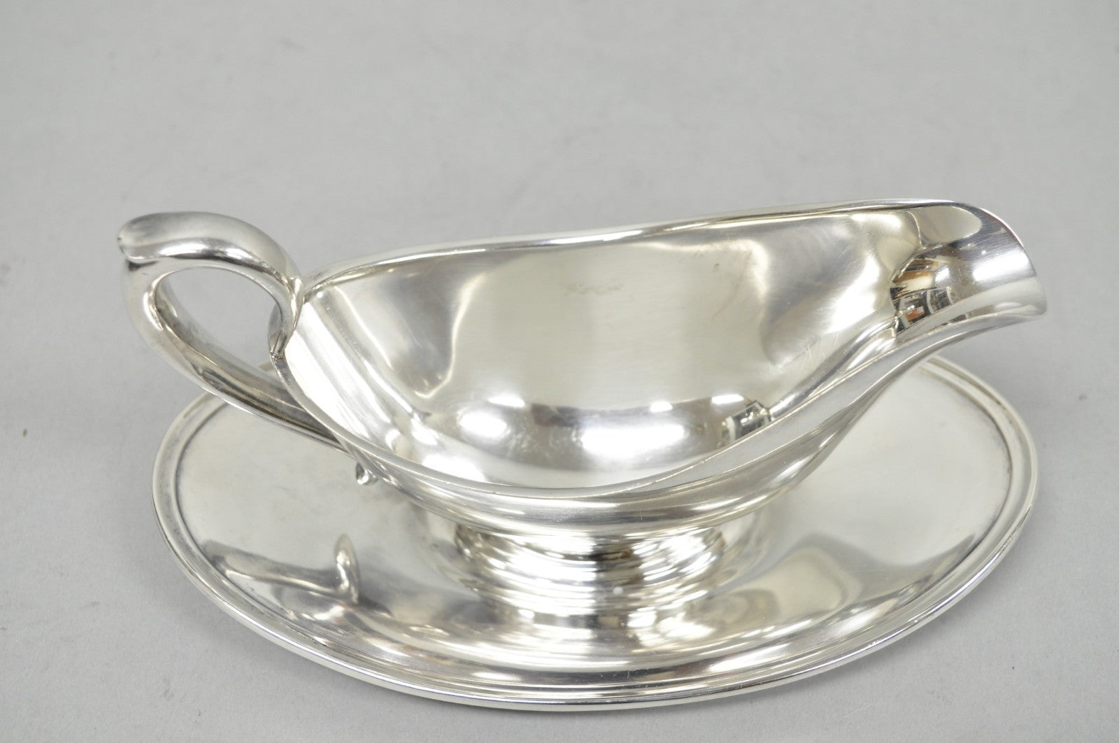 Vintage Gorham Y430 Victorian Silver Plated Gravy Sauce Boat w / Dish