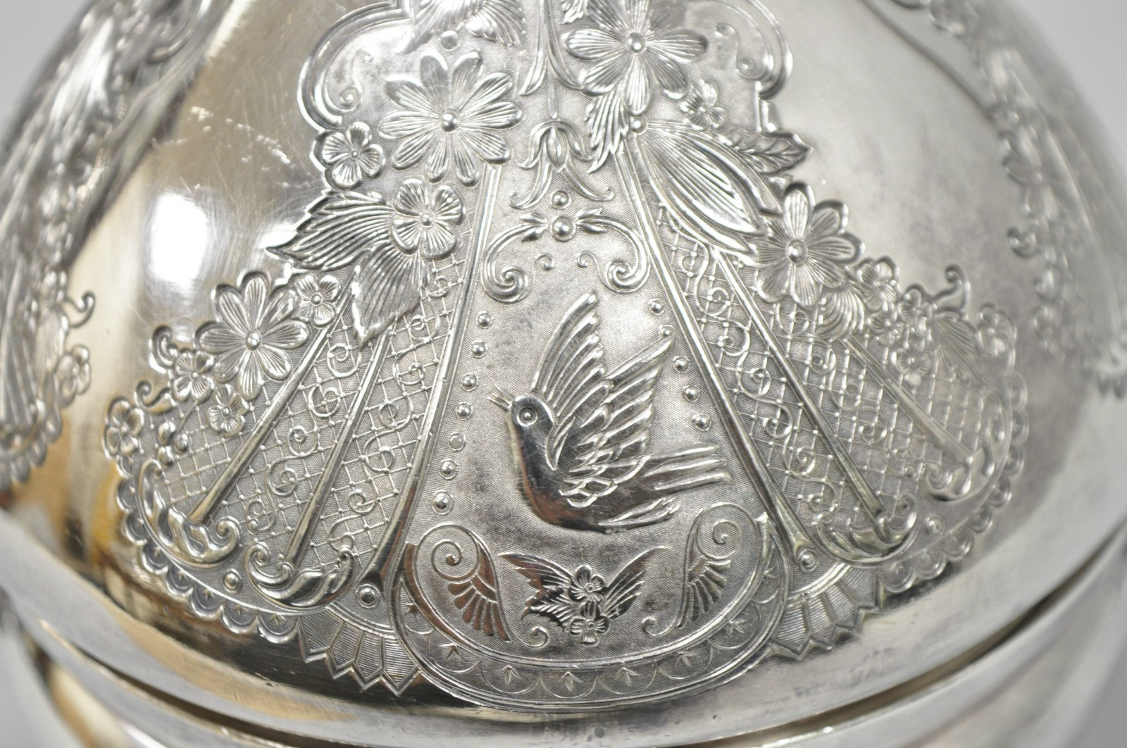 Antique English Art Nouveau Silver Plated Covered Butter Serving Dish w / Birds