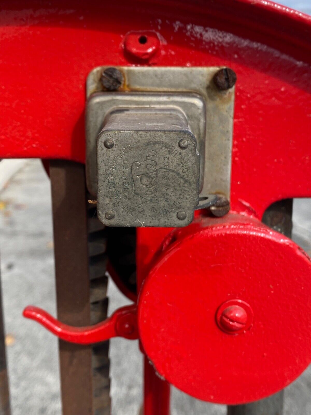 Antique Gilbert & Barker Red Self Measuring Type 208 Vintage Curbside Gas Pump