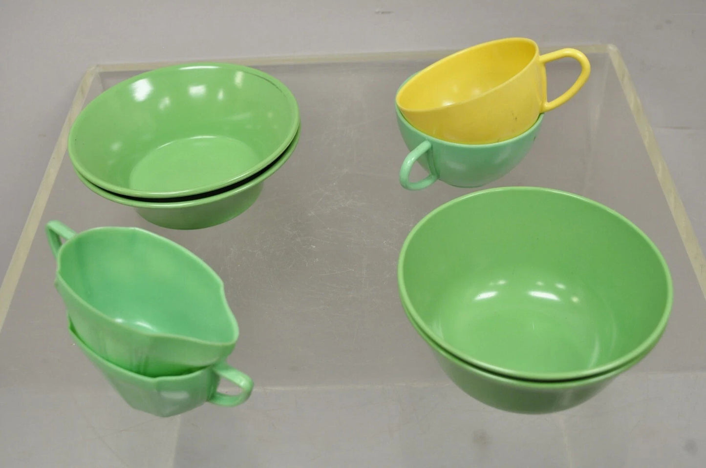 Vintage Art Deco Green & Yellow Bonny Ware Safetyware Bowl Set - 8 Pc Set