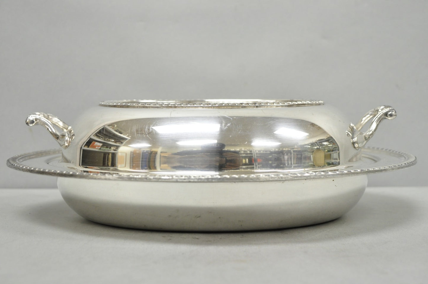 Vintage Modern Silver Mfg Co Silver Plated Twin Handle Vegetable Serving Dish