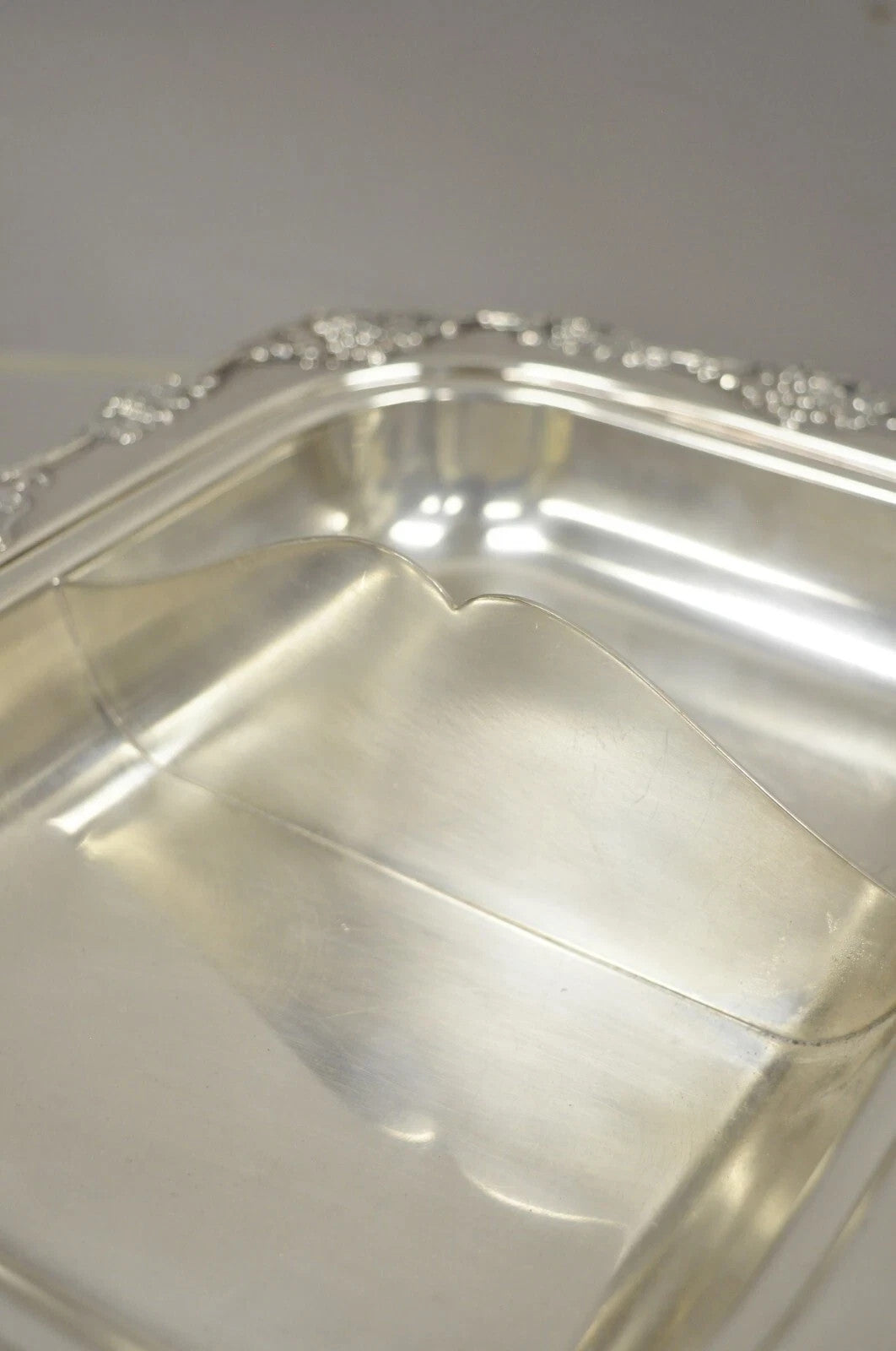 Vintage Oneida Victorian Silver Plated Grapevine Covered Vegetable Serving Dish