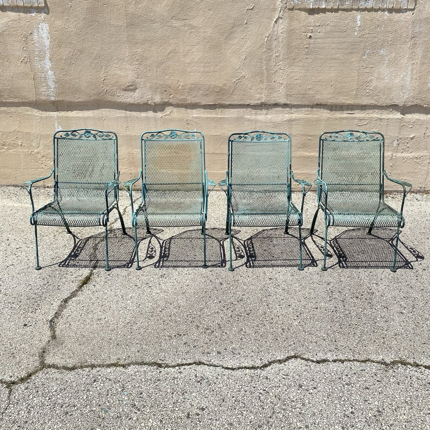 Vintage Woodard Wrought Iron Patio Dining Set w/ Round Pedestal Base Table 5 Pcs