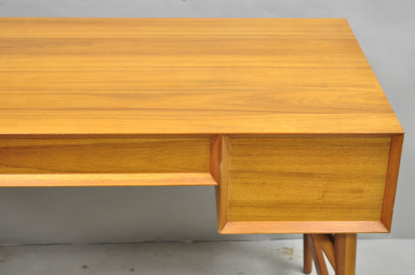 West Elm Williams Sonoma Mid Century Modern Acacia Teak Style Writing Desk (B)