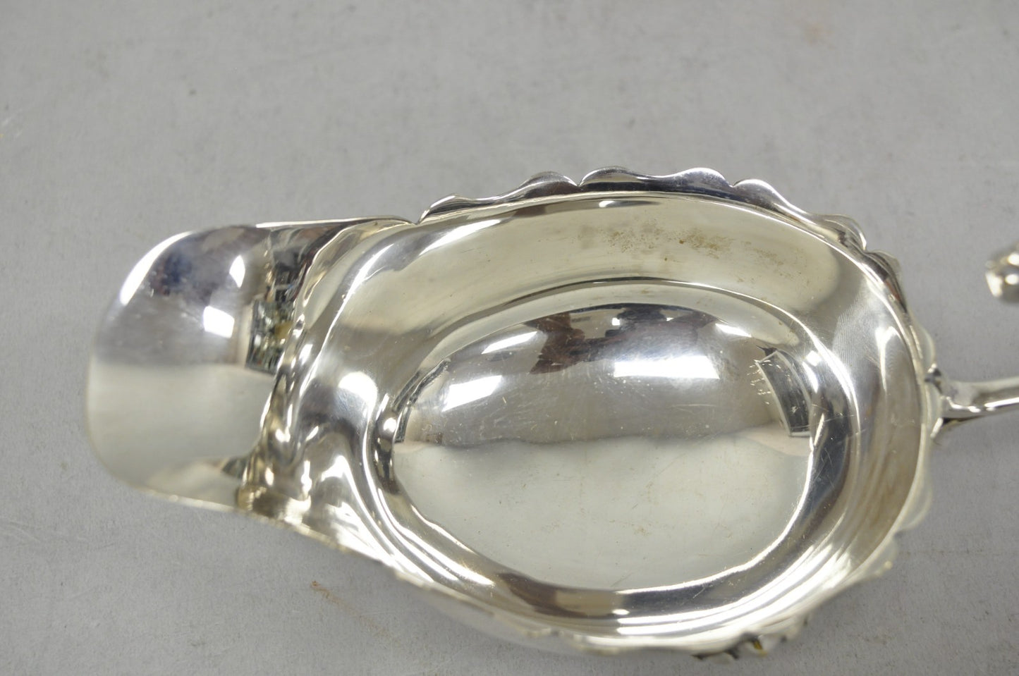 Vintage Victorian Style Silver Plated Footed Gravy Sauce Boat With Handle