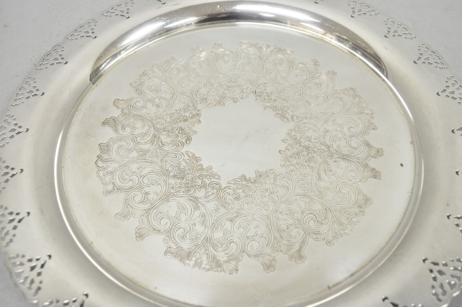 Vintage Victorian Style Round Silver Plated 15" Bar Serving Platter Tray