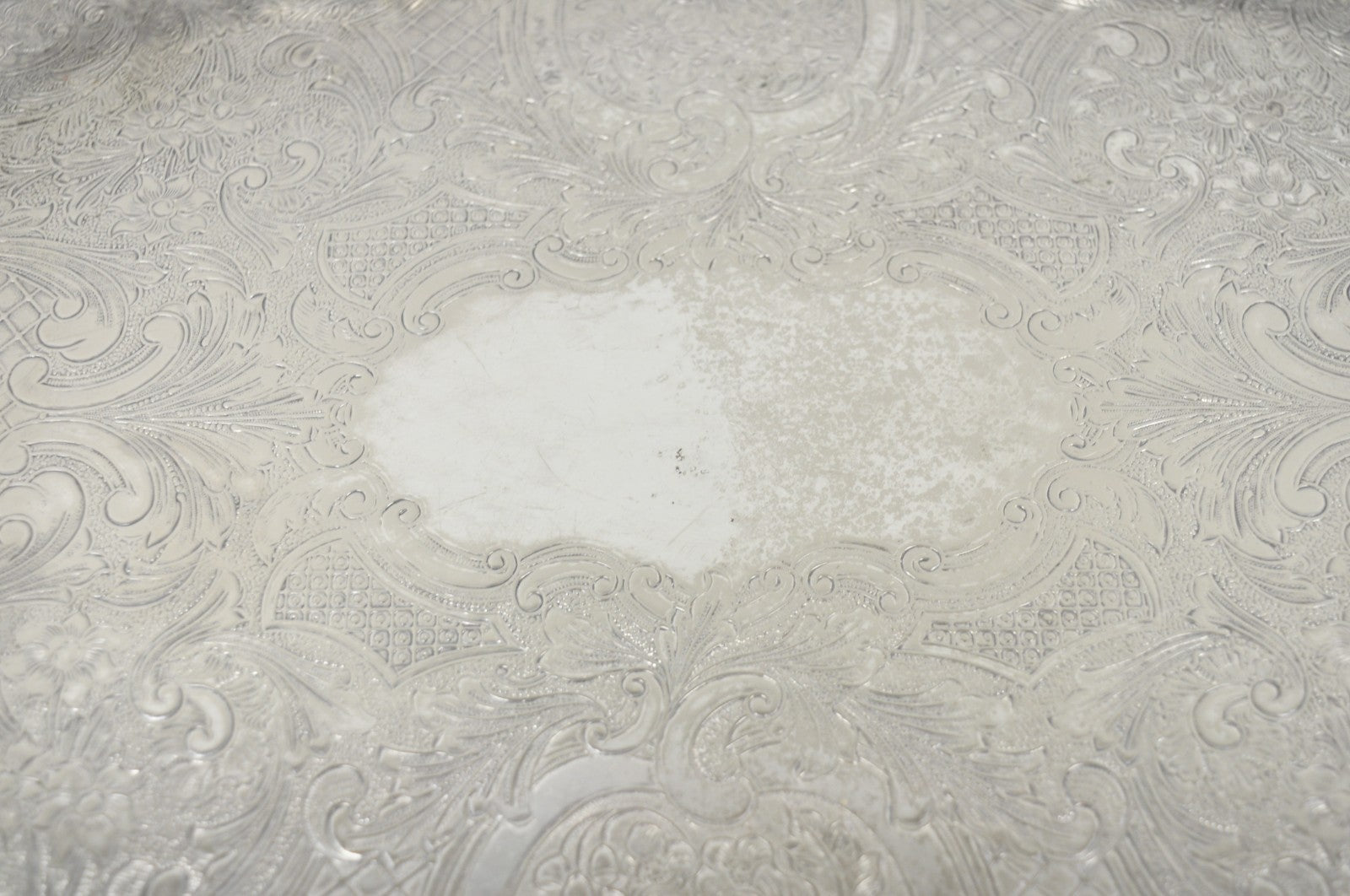 Sheffield England Chippendale Silver Plated Scalloped Serving Platter Bar Tray