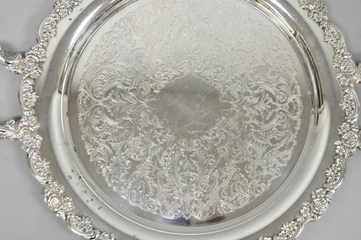 Vintage Oneida Silver Plated Round Twin Handle Serving Platter Bar Tray