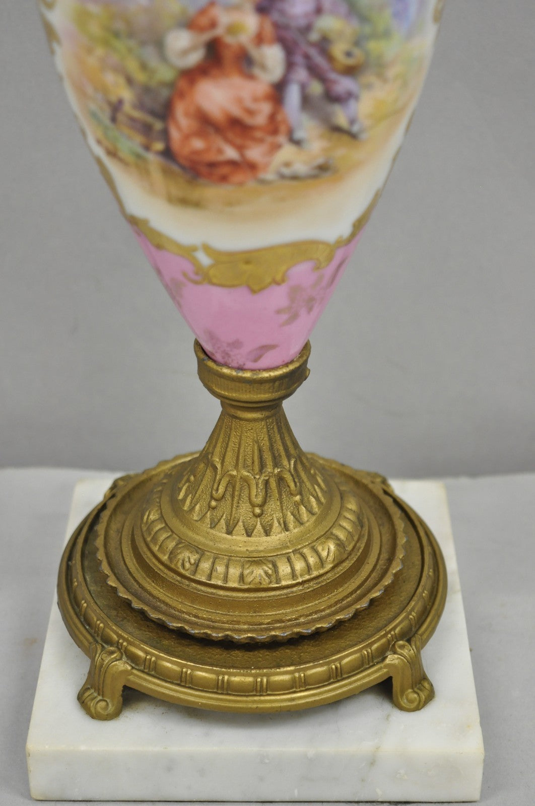 Antique French Victorian Pink Paris Porcelain Petite Urn Figural Table Lamp