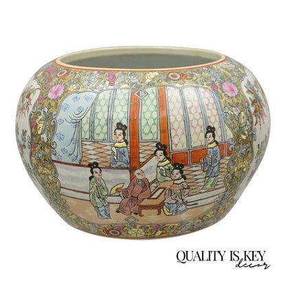 Vintage Chinese Export Porcelain Bulbous Cachepot Vase with Figural Scenes
