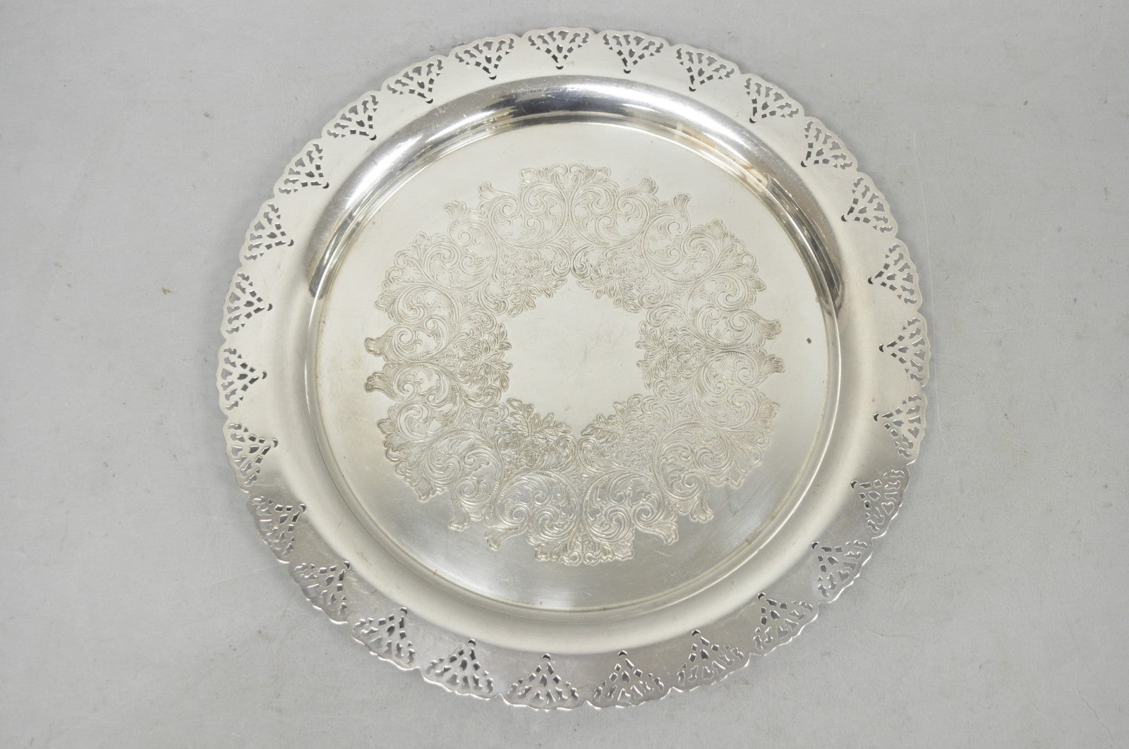 Vintage Victorian Style Round Silver Plated 15" Bar Serving Platter Tray