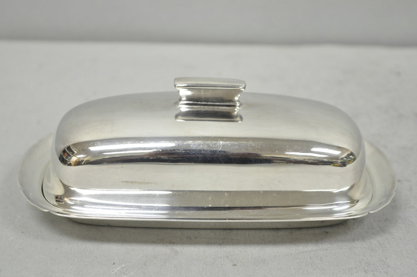 Vintage Reed & Barton Art Deco Mid Century Modern Silver Plated Butter Dish