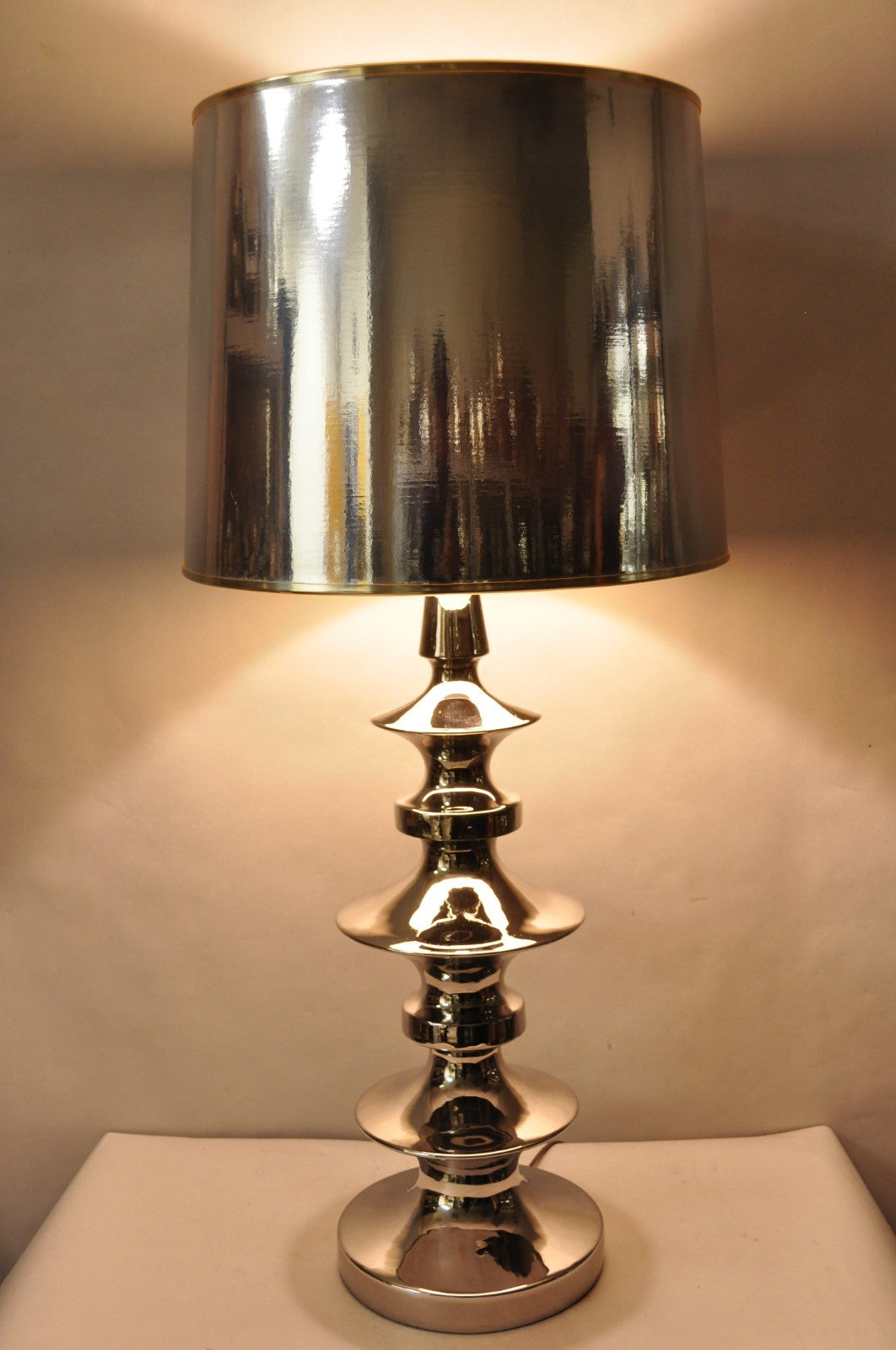 Vintage Italian Mid Century Modern Tall Sculptural Silver Ceramic Table Lamp