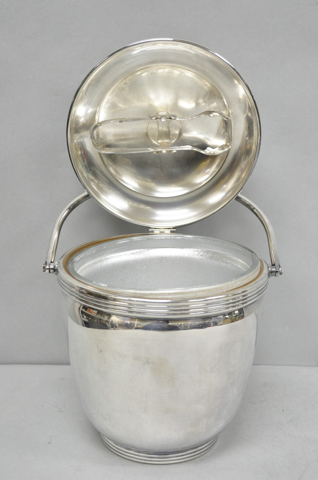 Mid Century Modern Sheffield Silver Plated Reticulating Hinge Ice Bucket w Tongs