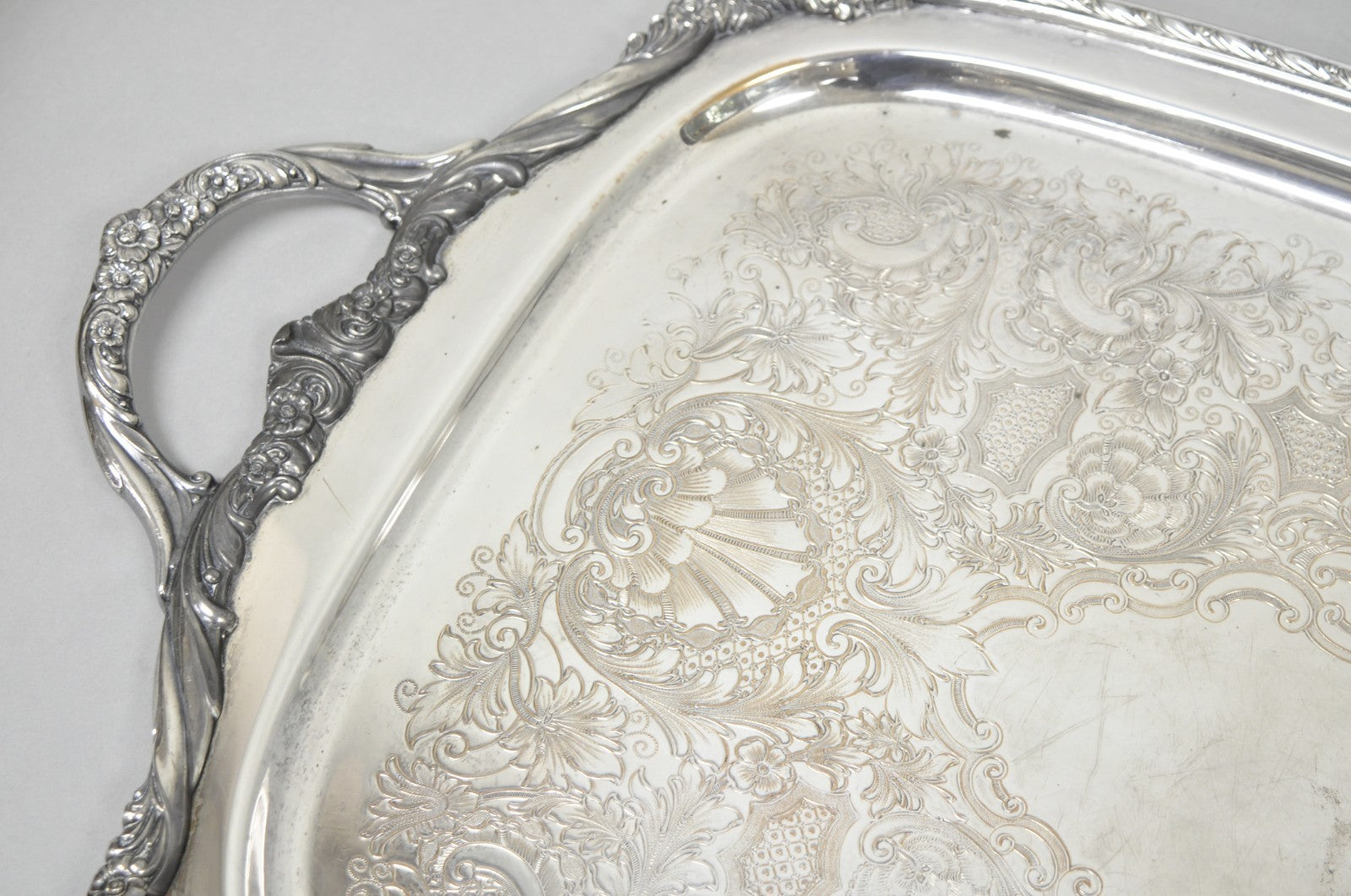 Vintage 1847 Rogers Bros Heritage 9492 Large Silver Plated Serving Platter Tray