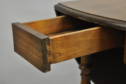 Antique William & Mary Large Round Dropleaf Maple Wood Gate Leg Dining Table
