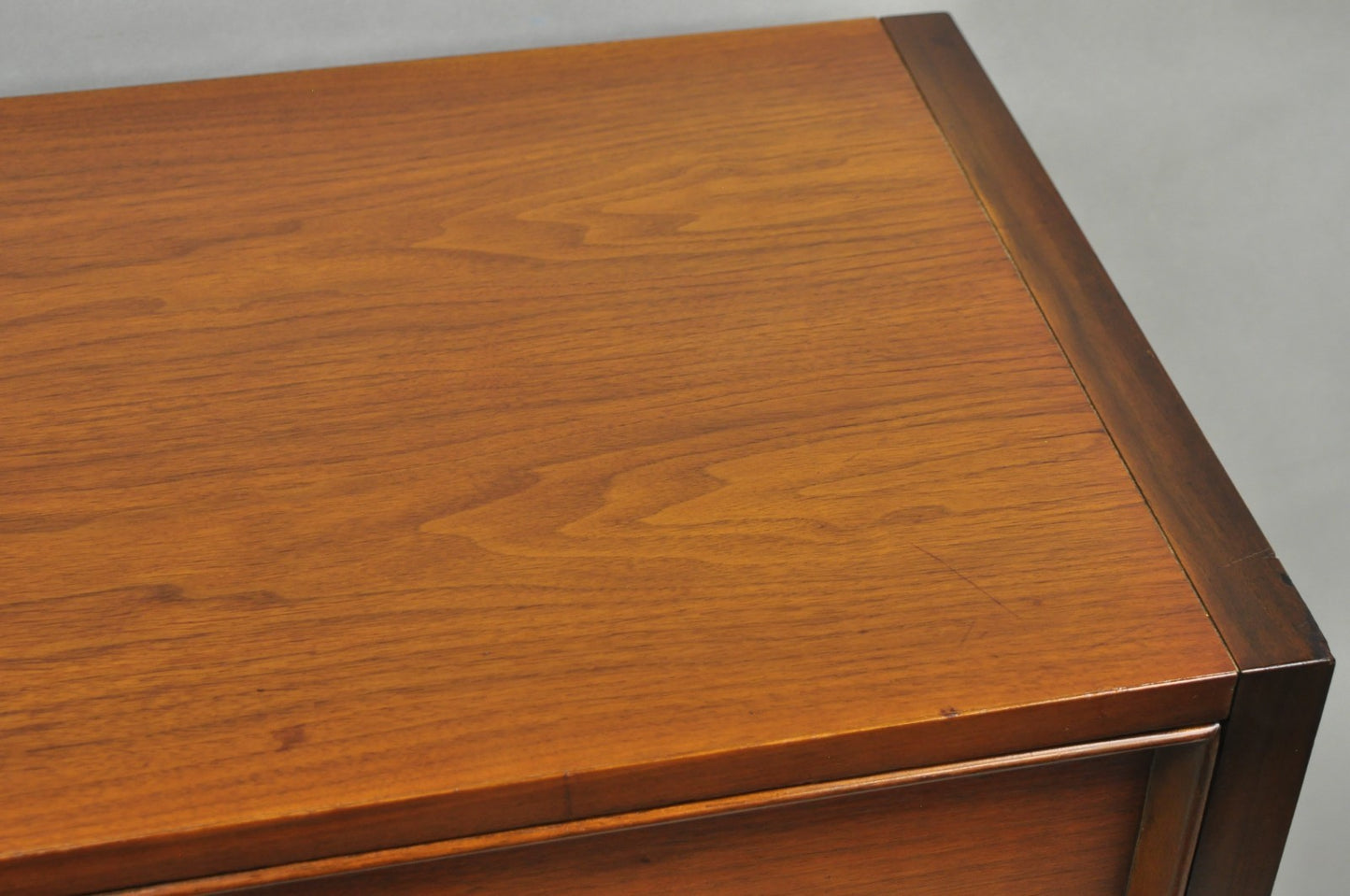 Vintage Drexel Mid Century Modern Walnut 5 Drawer Tall Chest Dresser Highboy