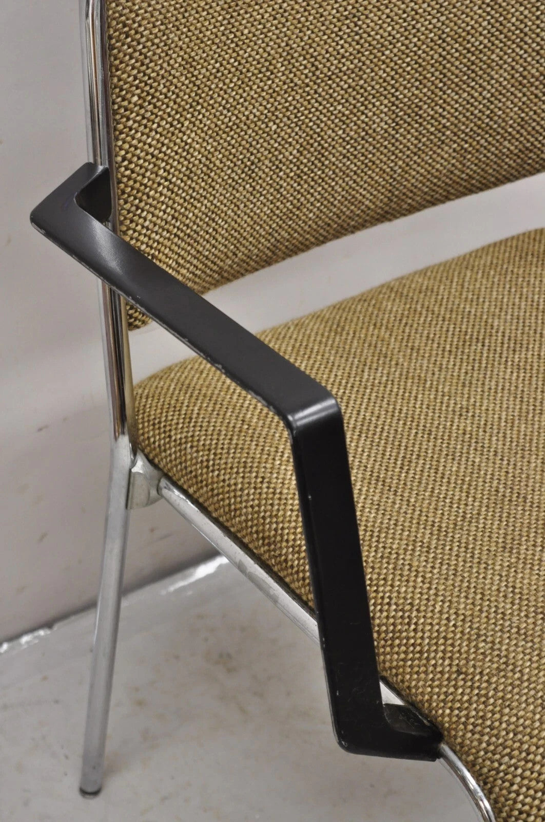 Vintage Sculpted Chrome Frame Post Mid Century Modern Office Arm Chair