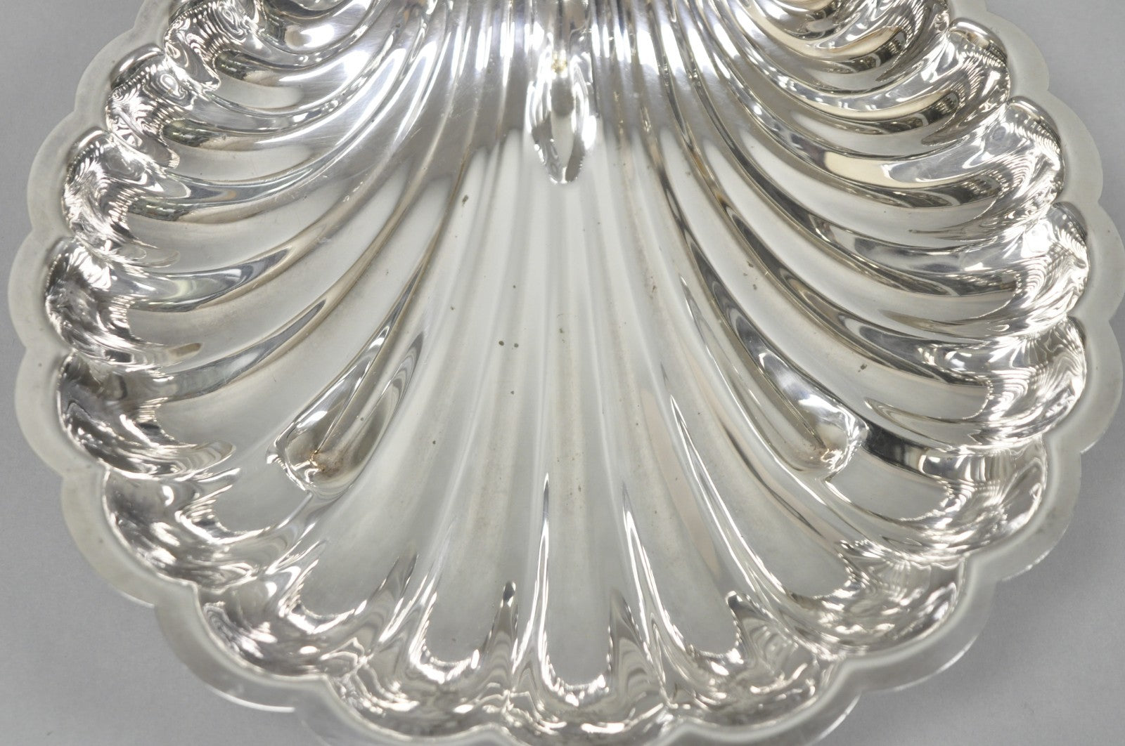 Vintage FB Rogers Silver Plated Large Clam Shell Serving Dish w / Dolphin