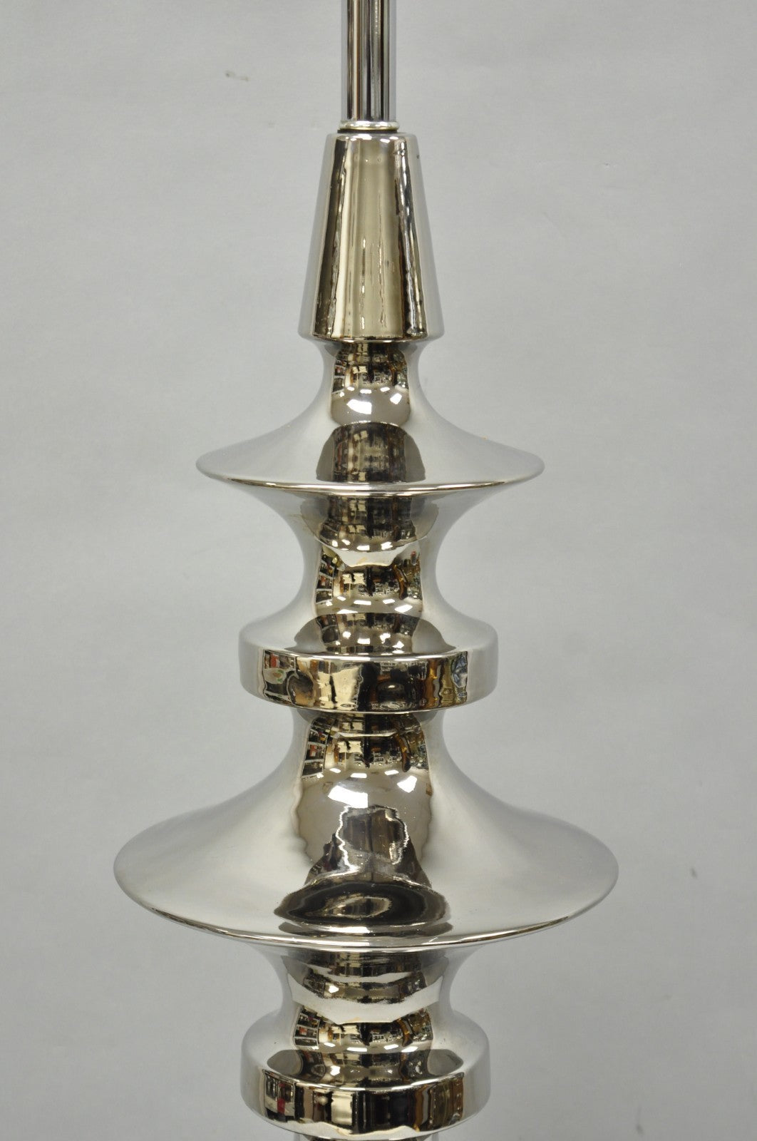 Vintage Italian Mid Century Modern Tall Sculptural Silver Ceramic Table Lamp