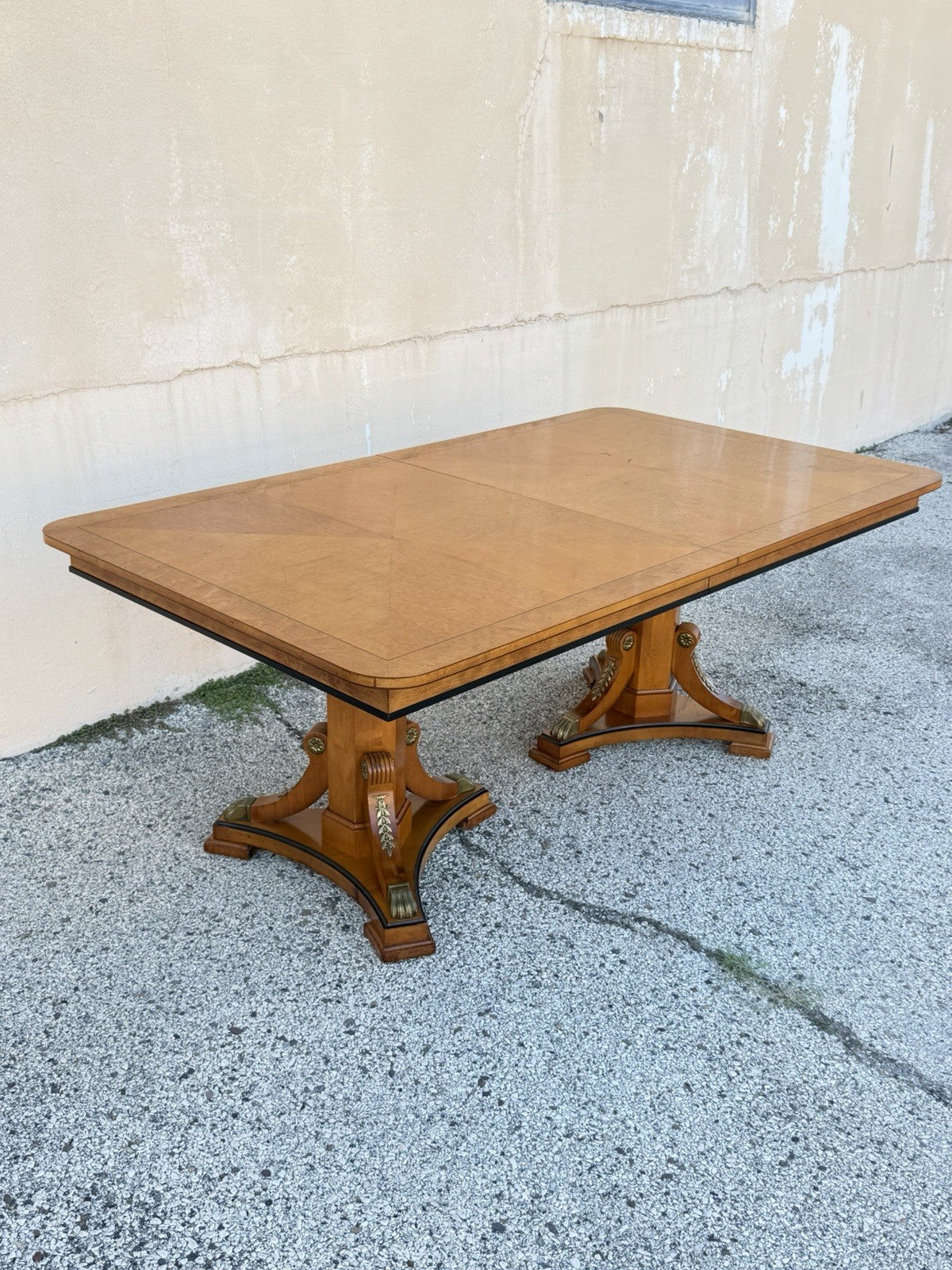 Thomasville Grand Classics Neoclassical Empire Maple Wood Dining Room Table