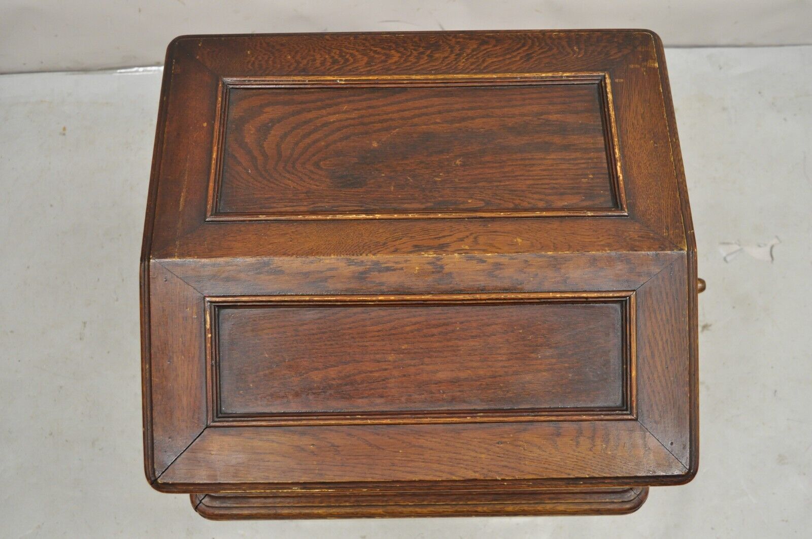 Antique Sonora Victorian Quartersawn Oak Tabletop Phonograph Record Player