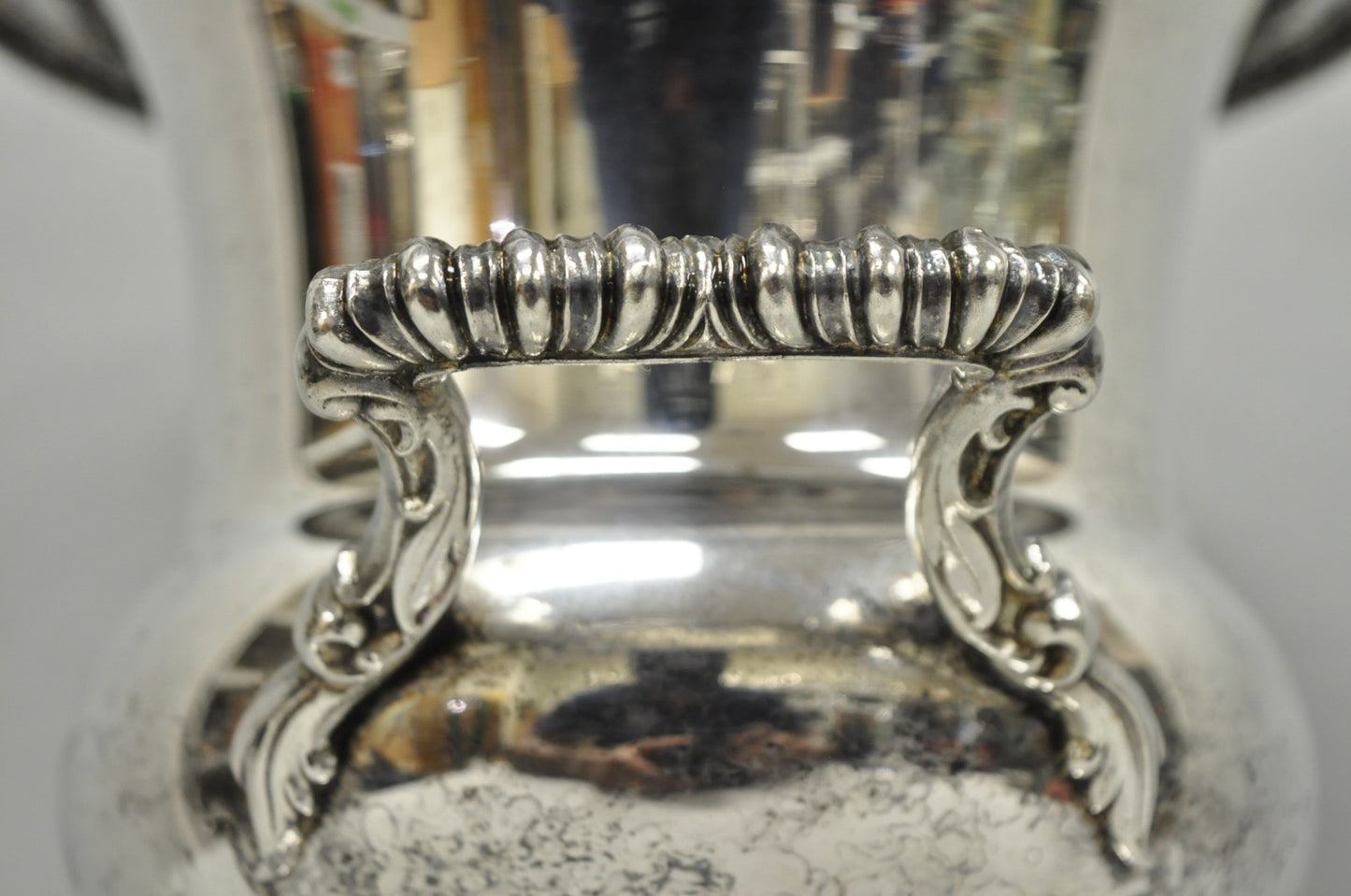 Vintage WM Rogers "Spring Flower" Silver Plated Champagne Chiller Bar Ice Bucket
