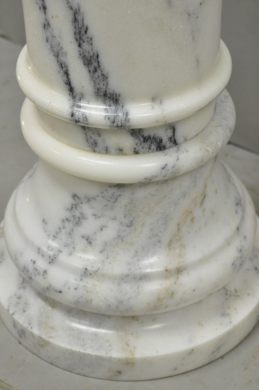 Vintage Italian Classical White Marble Column Form Round 32" Pedestal Bust Stand