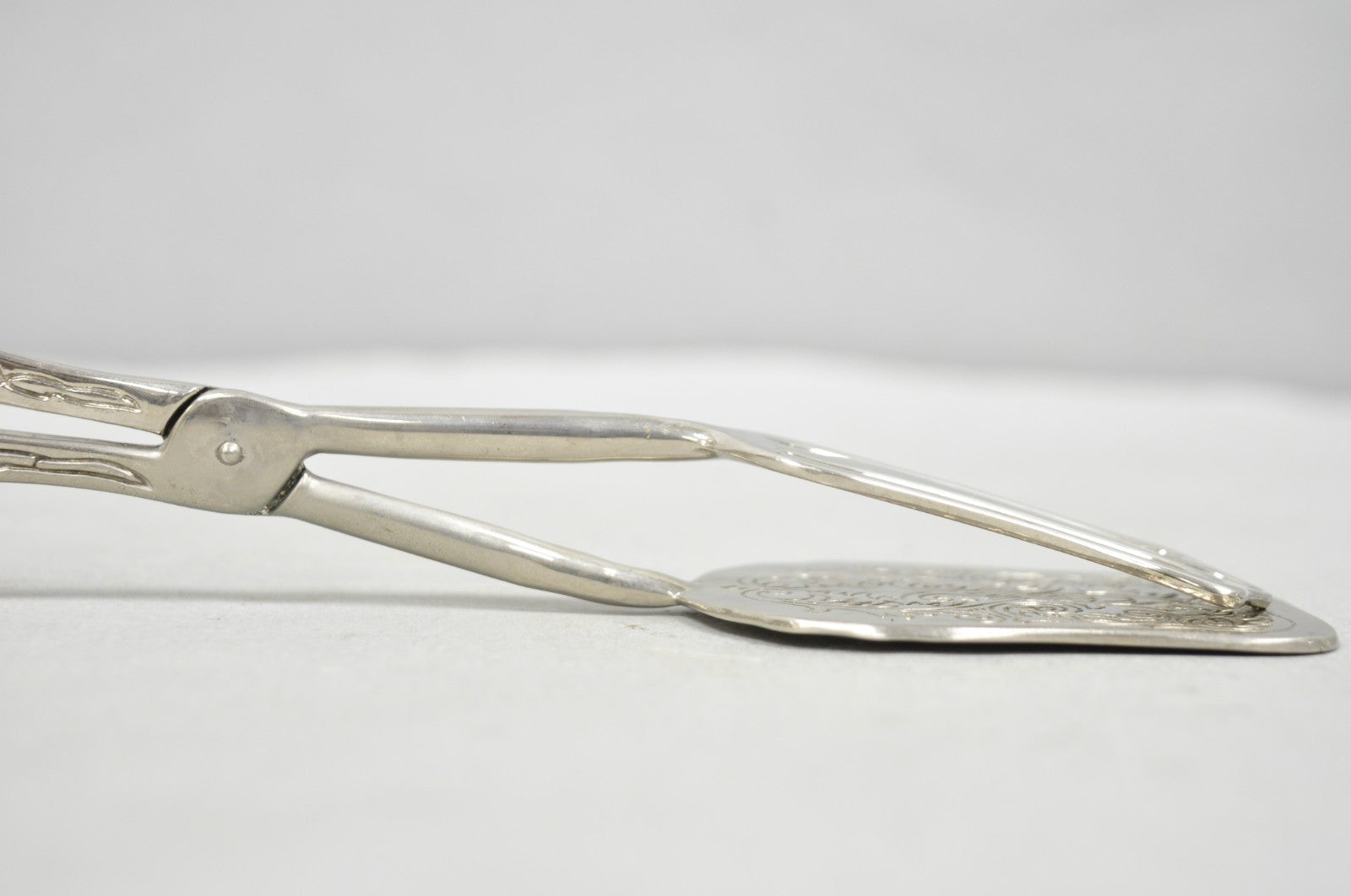 Vintage Silver Plated Victorian Style Pastry Bread Salad Asparagus Serving Tongs