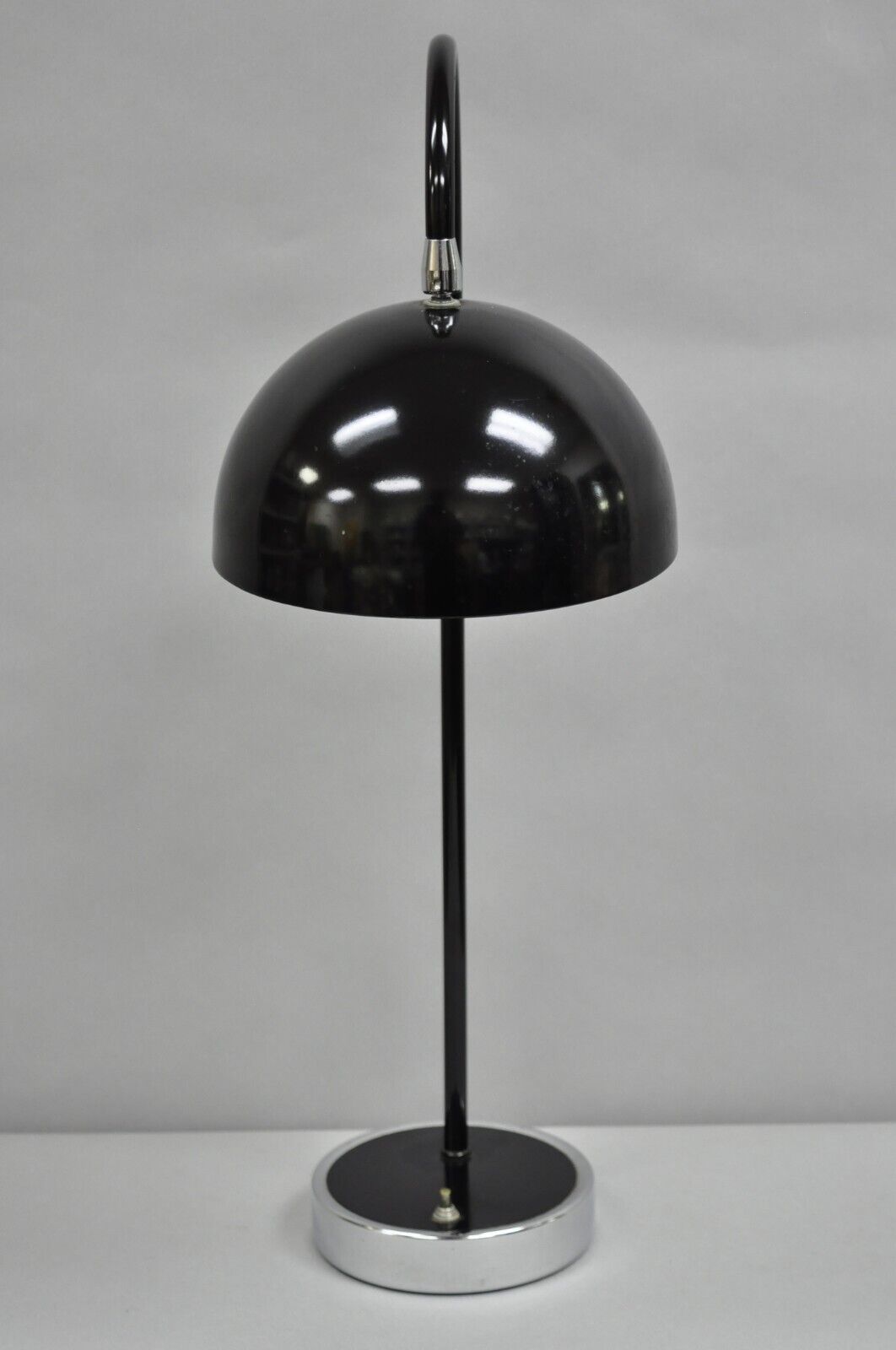 Vintage Mid Century Modern Black Arc Chrome Metal Table Desk Lamp