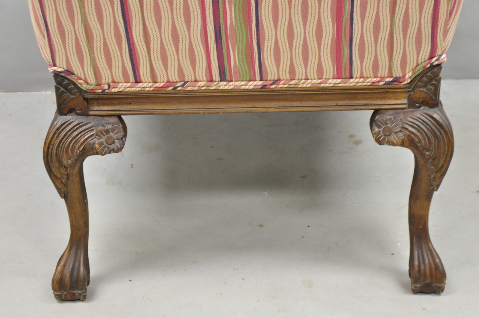 Vintage Georgian Style Carved Walnut Paw Foot Pink Upholstered Club Lounge Chair