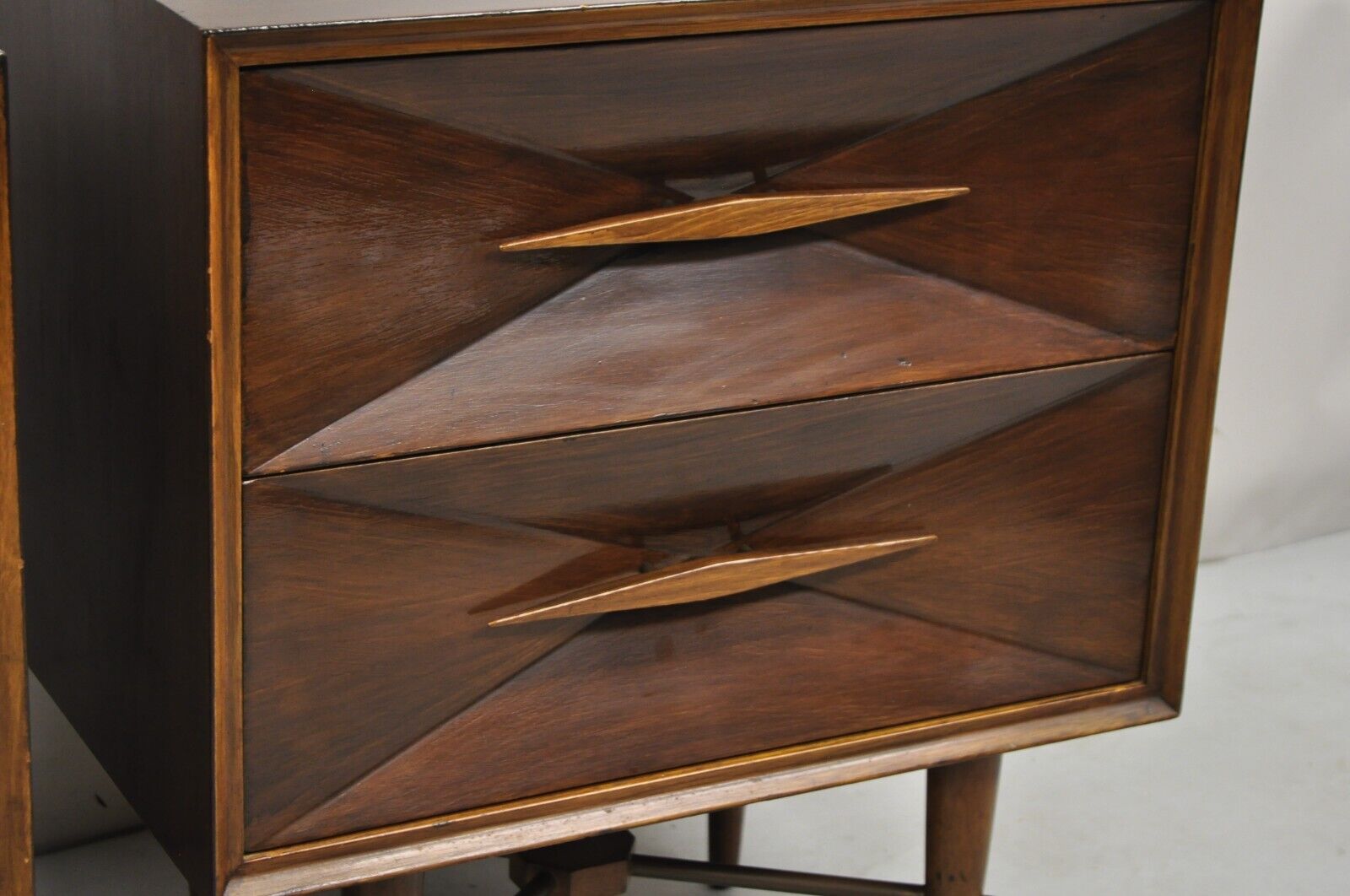 Vintage Mid Century Modern 3D Diamond Facade Walnut Nightstands - a Pair